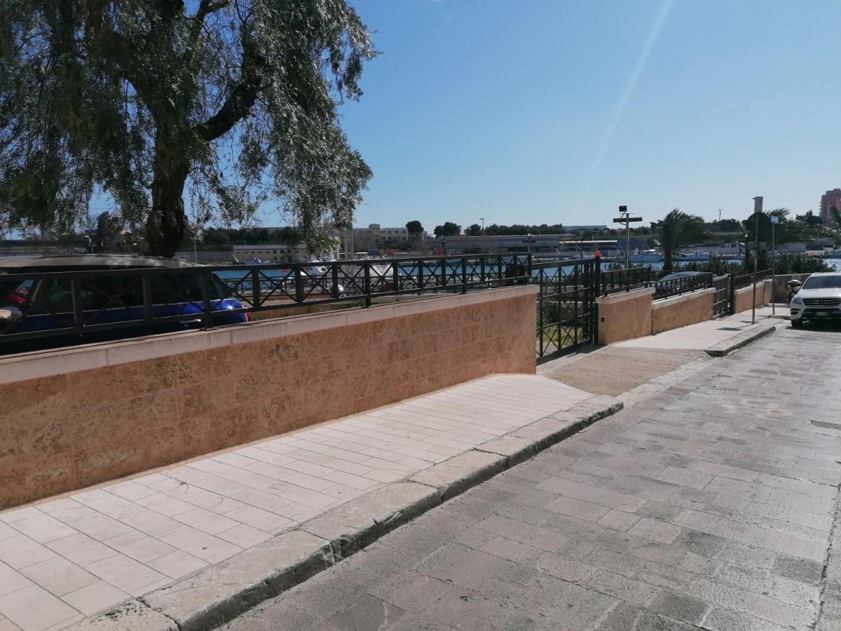 Centro Storico Mare Fuori Villa Brindisi Exterior photo