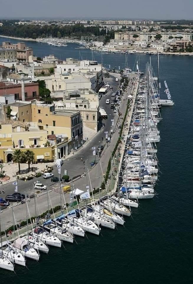 Centro Storico Mare Fuori Villa Brindisi Exterior photo